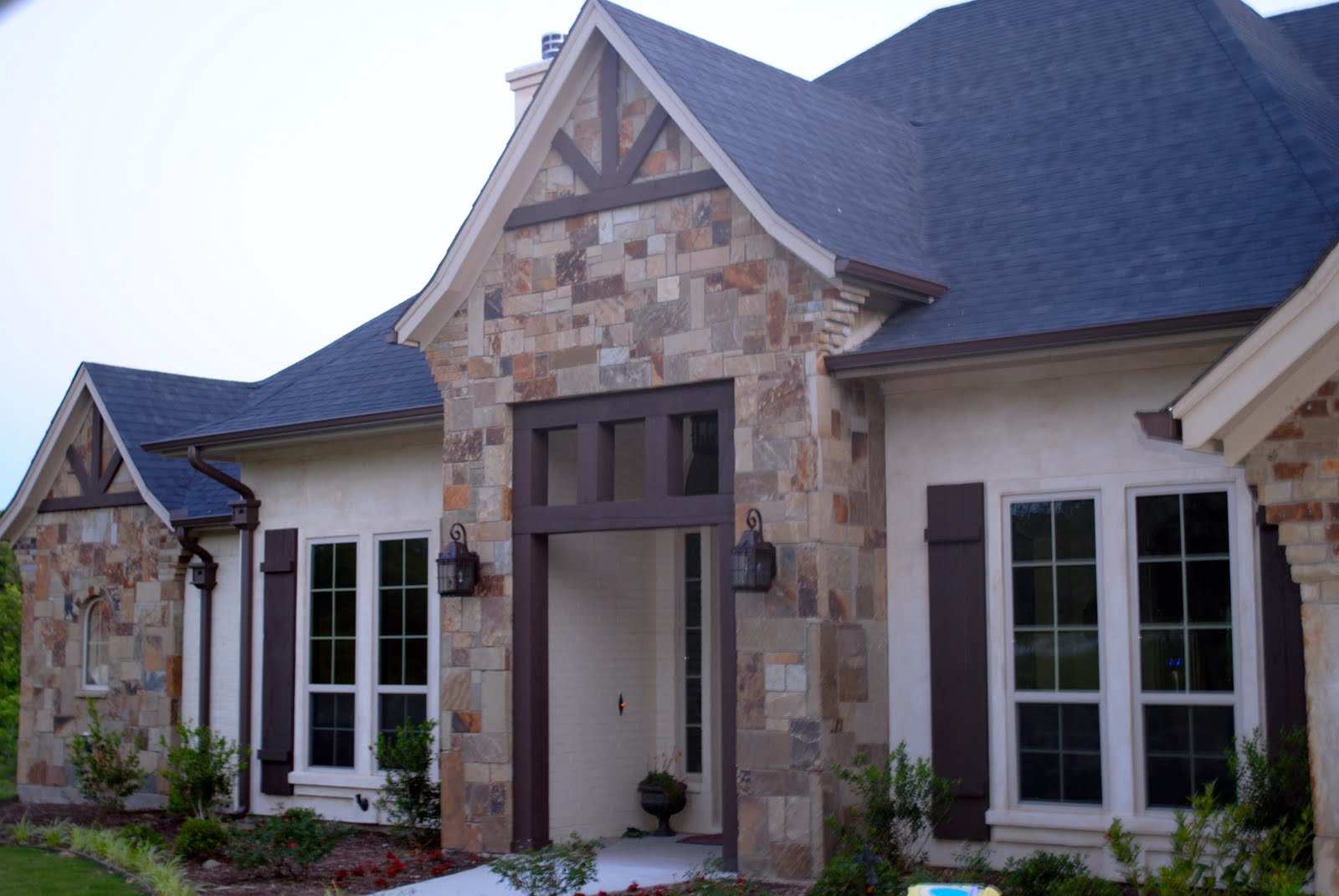 Trinity Classic Homes Cedar Accents