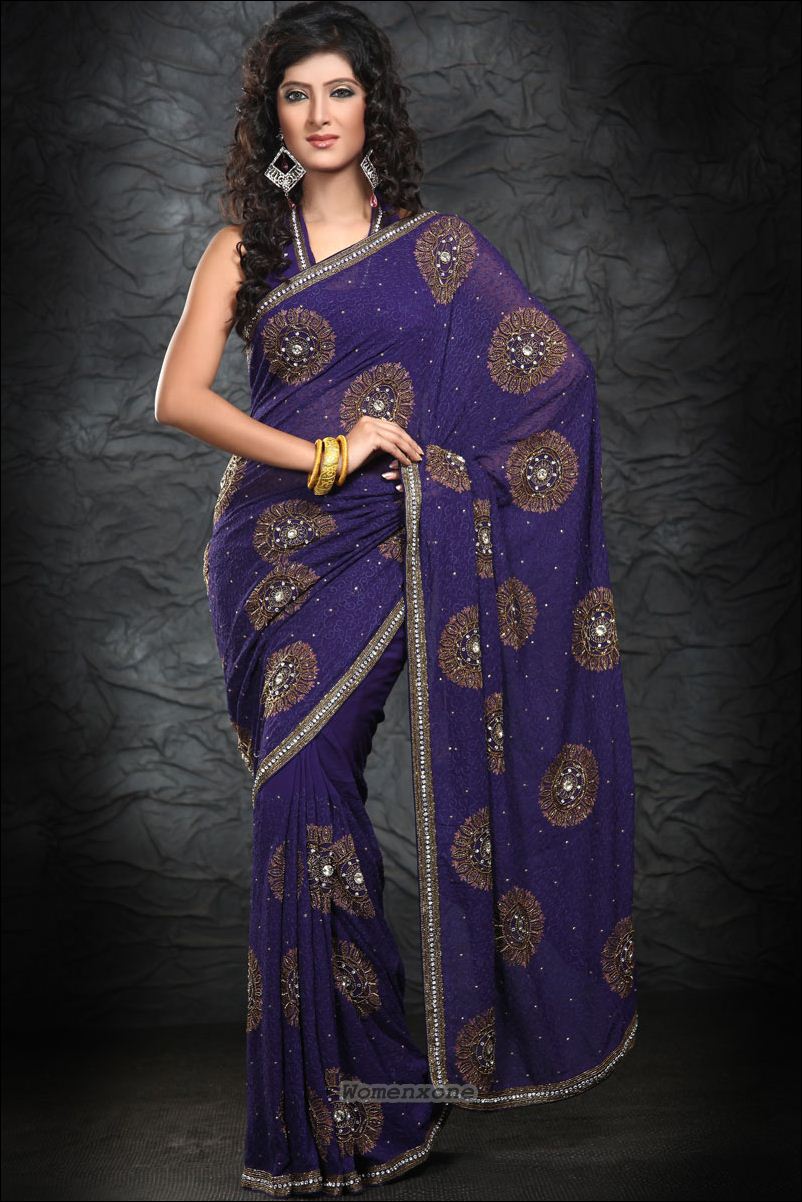 Картинка сари. Индийское Сари. Сари (женская одежда в Индии). Индийские Сари 2023. Голубое Сари Индия.