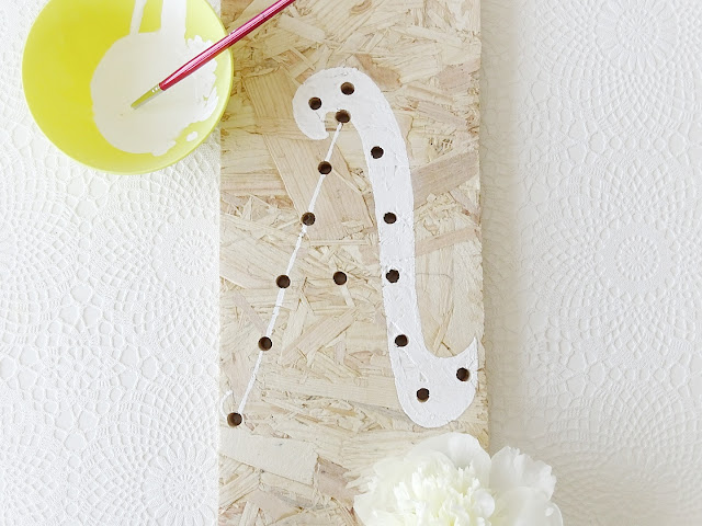 DIY-Lampe aus einem OSB-Holzbrett, einer LED-Lichterkette und mit Handlettering verziert | www.mammilade.blogspot.de DIY-Lampe aus einem OSB-Holzbrett, einer LED-Lichterkette und mit Handlettering verziert | www.mammilade.blogspot.de