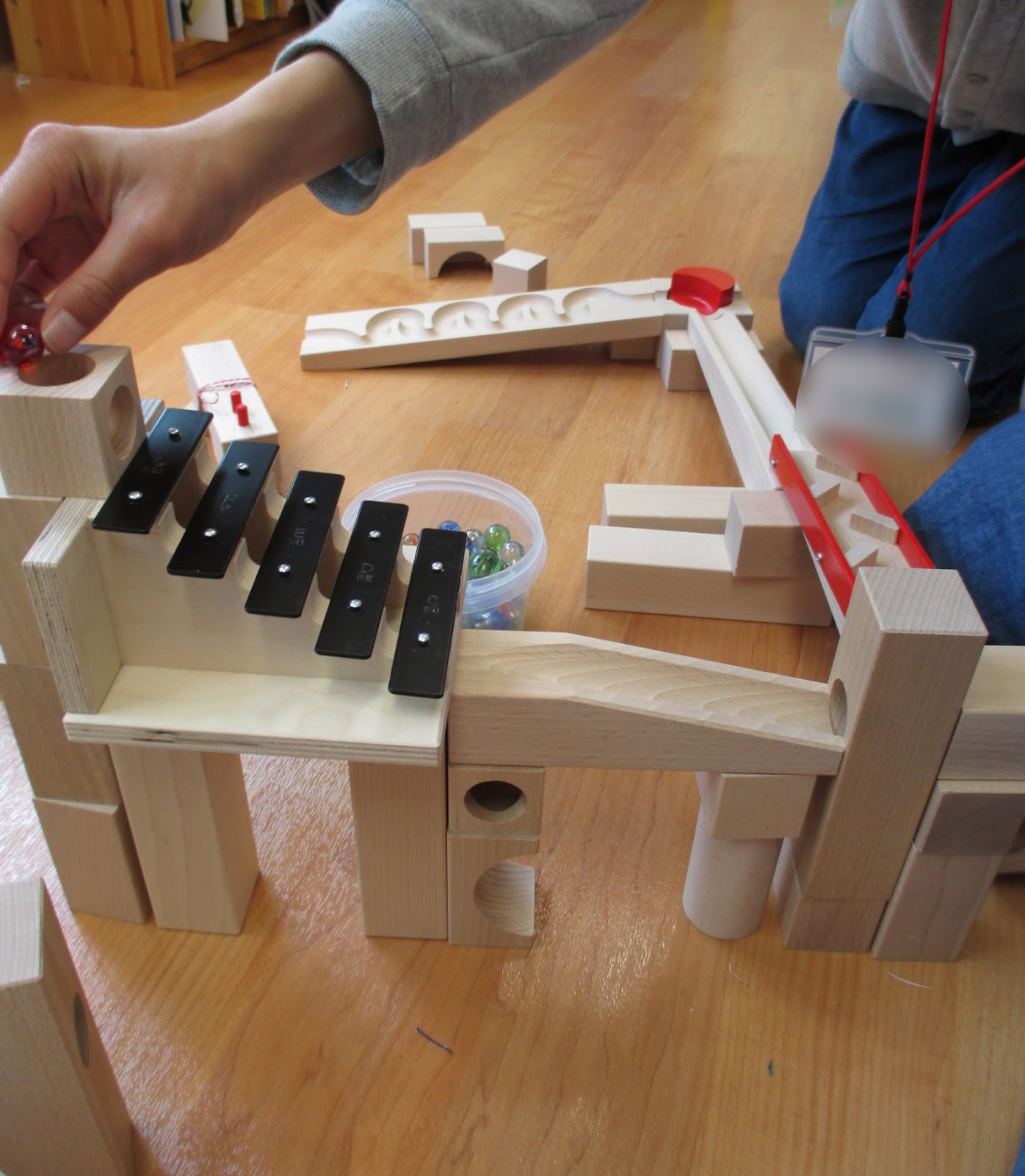 子ども アート サイエンス Blog 勉強会からのオススメ 8 クーゲルバーンで遊ぶ