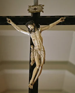 crucifixo em marfim