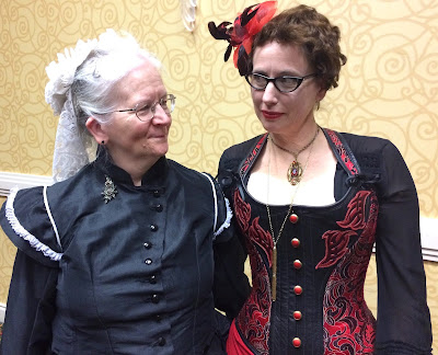 Gail Carriger in Steampunk Pinup Red & Black Corset at Teslacon