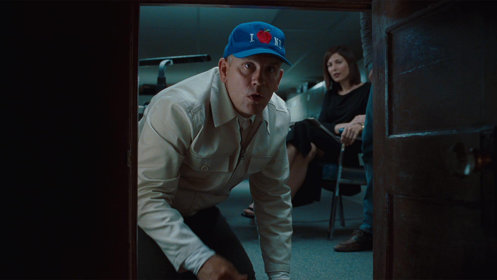 Movie Review Being John Malkovich (1999) The Ace Black Movie Blog