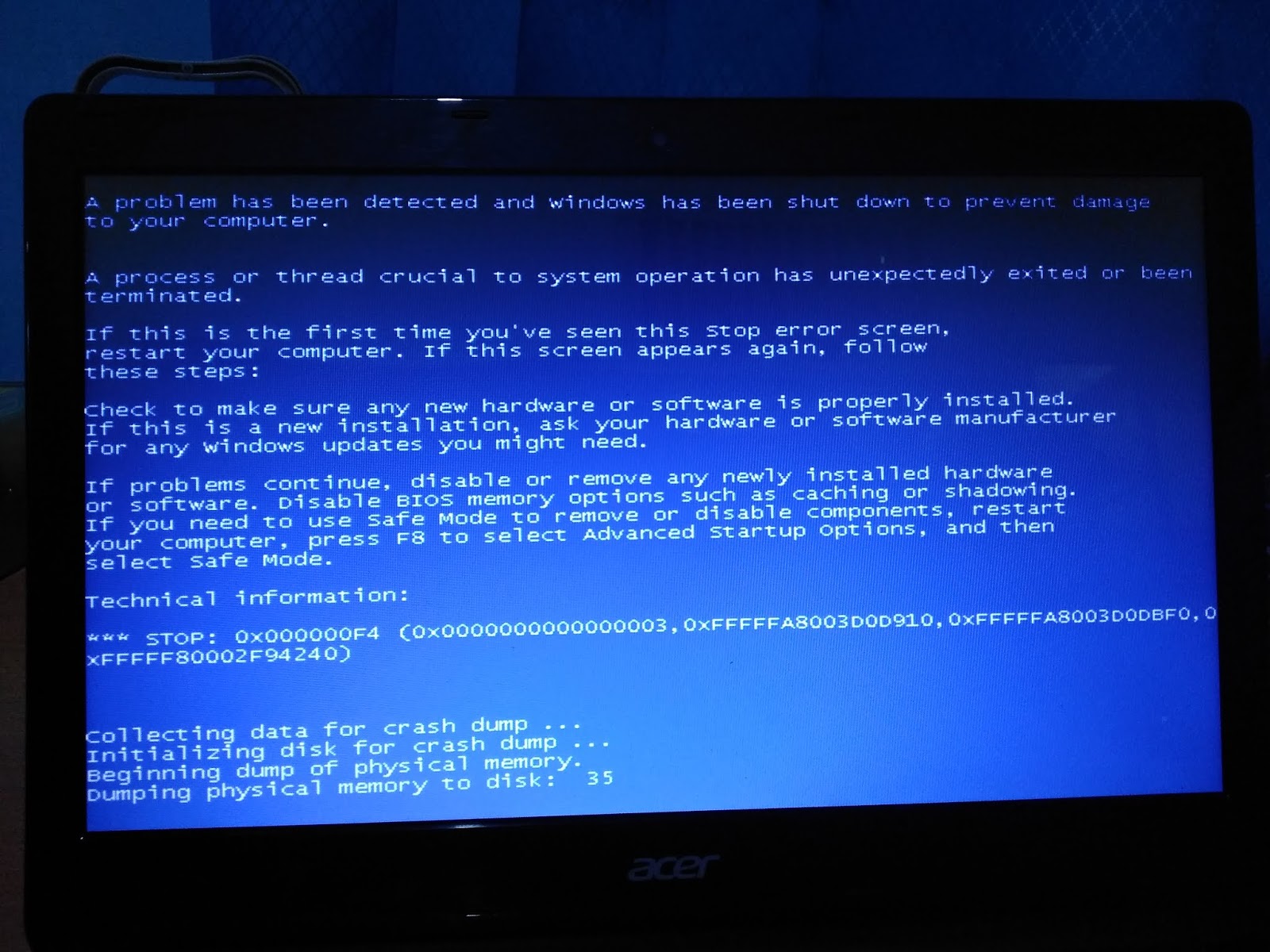 Cara Mengatasi Laptop Error Blue Screen Dumping Physical Memory to Disk