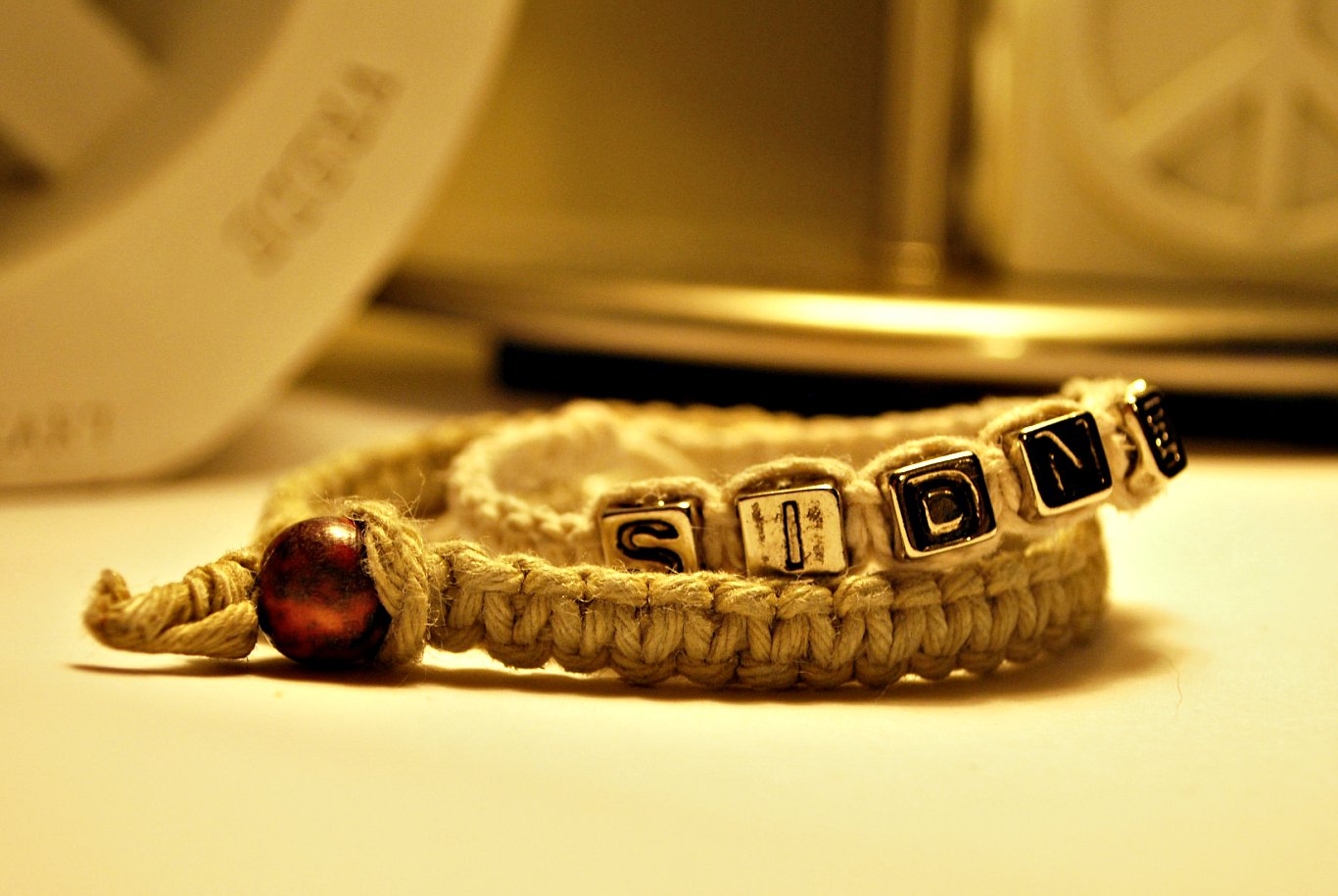 Young Mommy Memoirs How To Make A Square Knot Hemp Bracelet