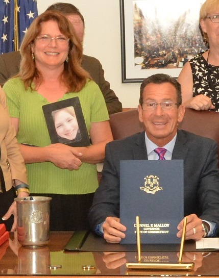 Connecticut Governor Passes CMV Bill