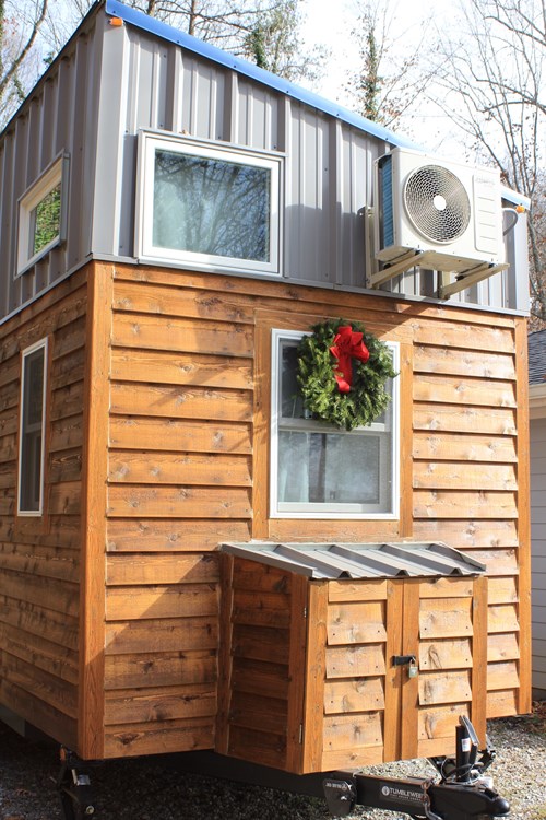 EcoFriendly Tiny House in Knoxville [ TINY HOUSE TOWN ]