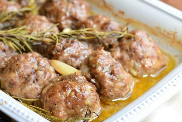 Whole 30 Garlic Rosemary Meatballs #healthy #paleo