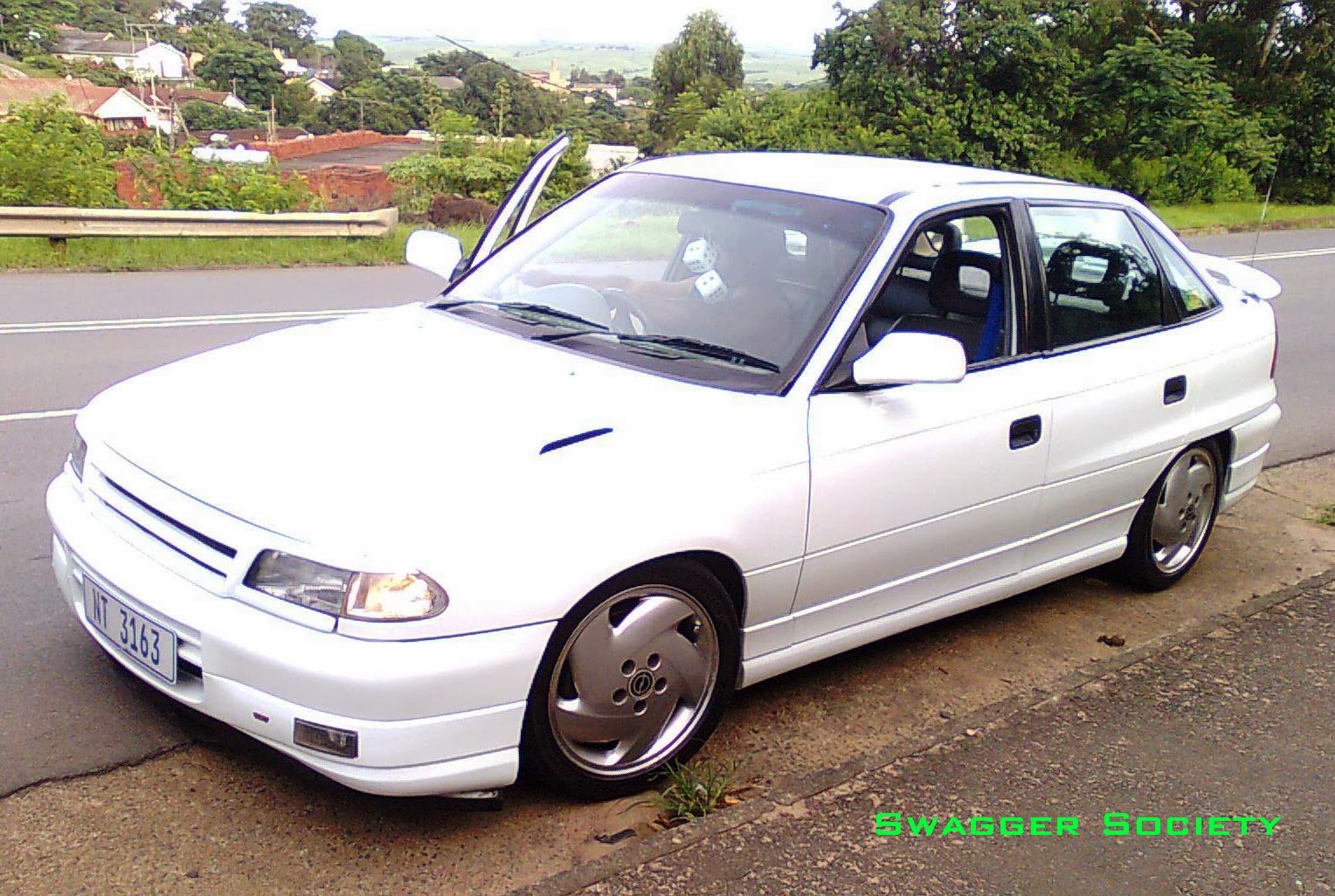 Swagger Society: Chiven's Opel Astra 200ts