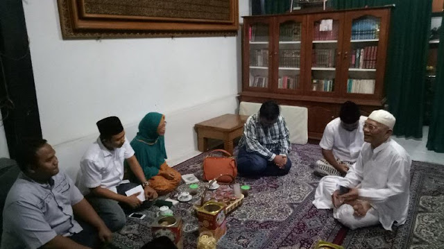 Pandu Wijaya Temui Gus Mus dan Minta Maaf Telah Menghina Pandu Wijaya Temui Gus Mus dan Minta Maaf Telah Menghina