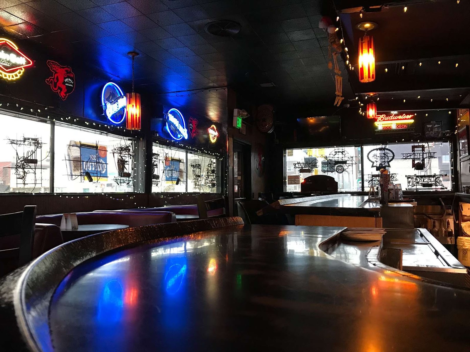 Best Sports Bars in Las Vegas: Where to Watch & Drink on Game Day -  Thrillist