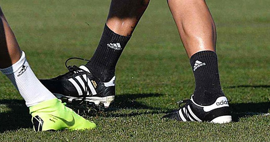 dybala soccer cleats
