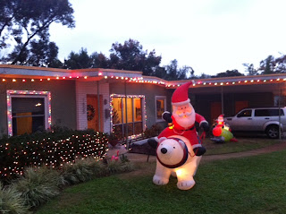Retro Info: 1950s ranch house Christmas Lights