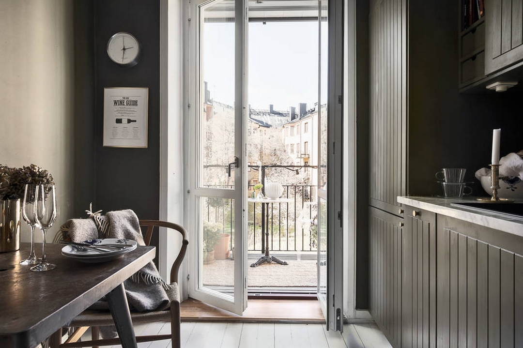 TOUS LES DEGRÉS DE GRIS