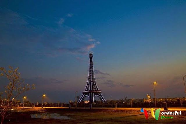 Raplica Eiffel Tower (Bahria Town) - Wonderful Point | 30 Places You Must See On Your Visit to Lahore