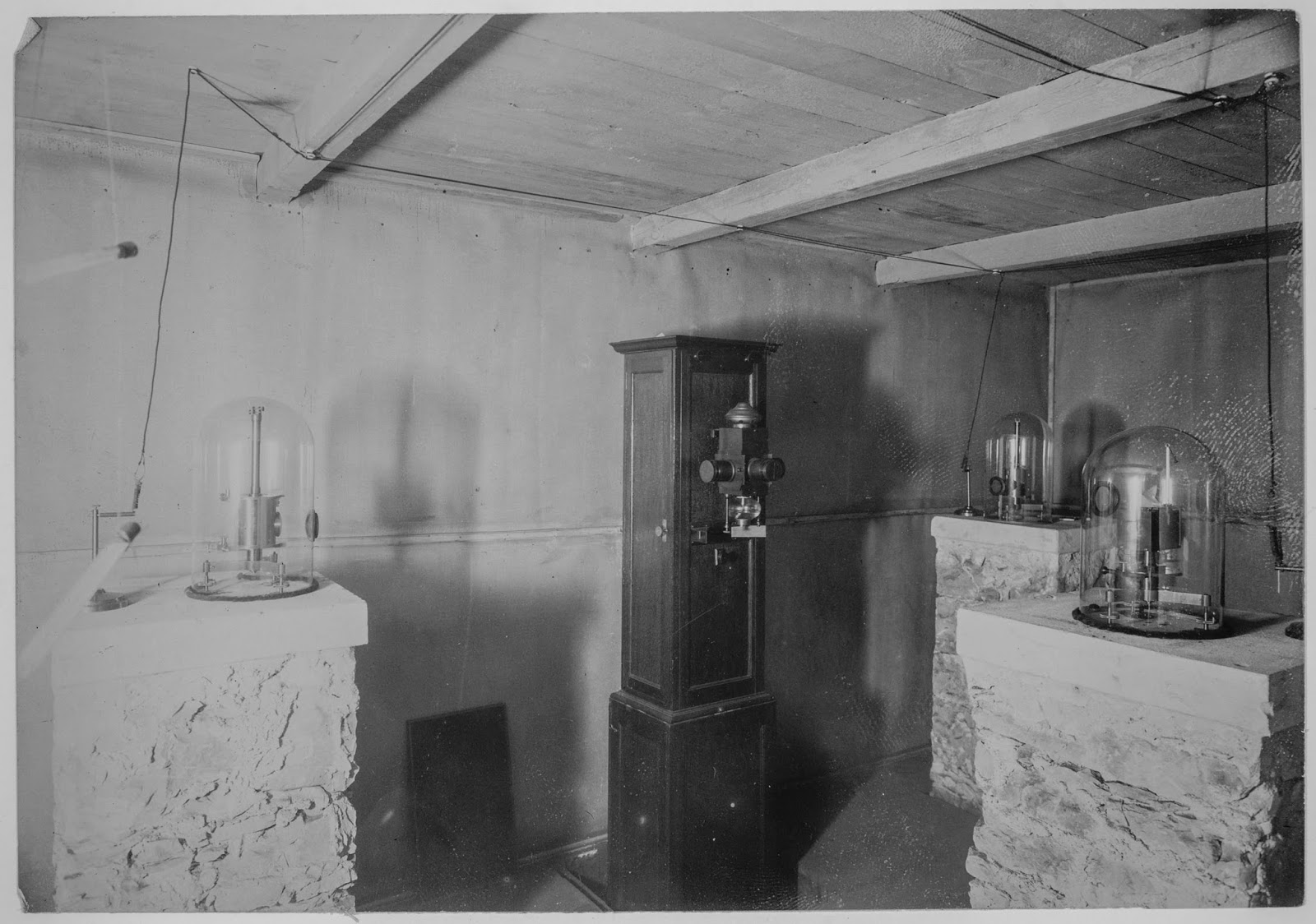 BGS Geoheritage – images from the collections: Isla Observatorio 