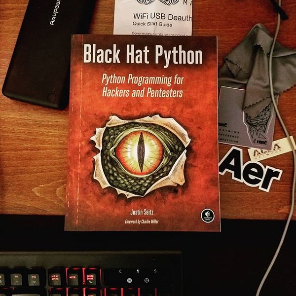 Hat python. Black hat Python. Black hat Python 1 издание. Black hat Python на русском. Blackhat books for Python.