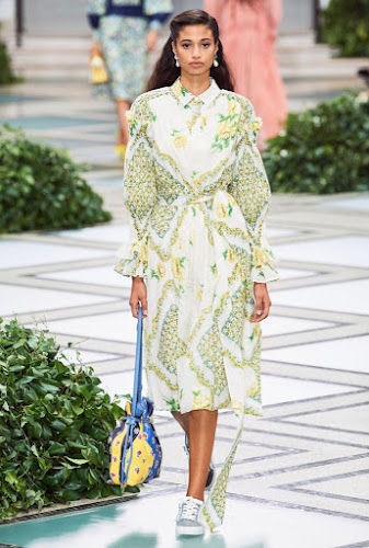 Feminine power suit dressing Tory Burch Spring 2020
