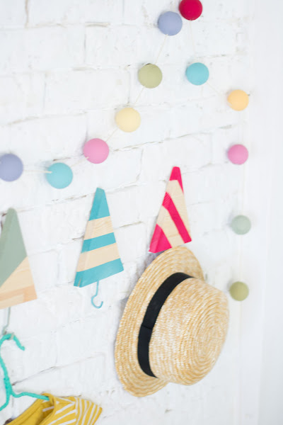 Perchero infantil triángulo diy