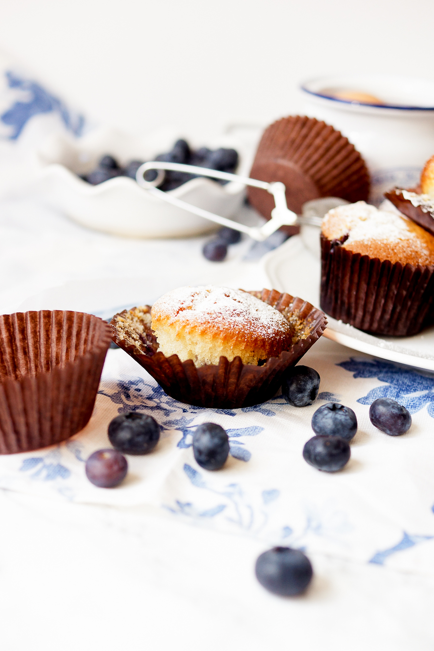 barely-there-beauty-blog-blueberry-cake-recipe-lifestyle-photography