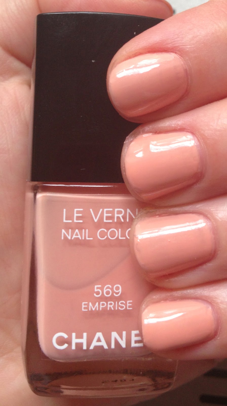 The Beauty of Life: Chanel 2013 Spring Couture Nail Polish Swatches