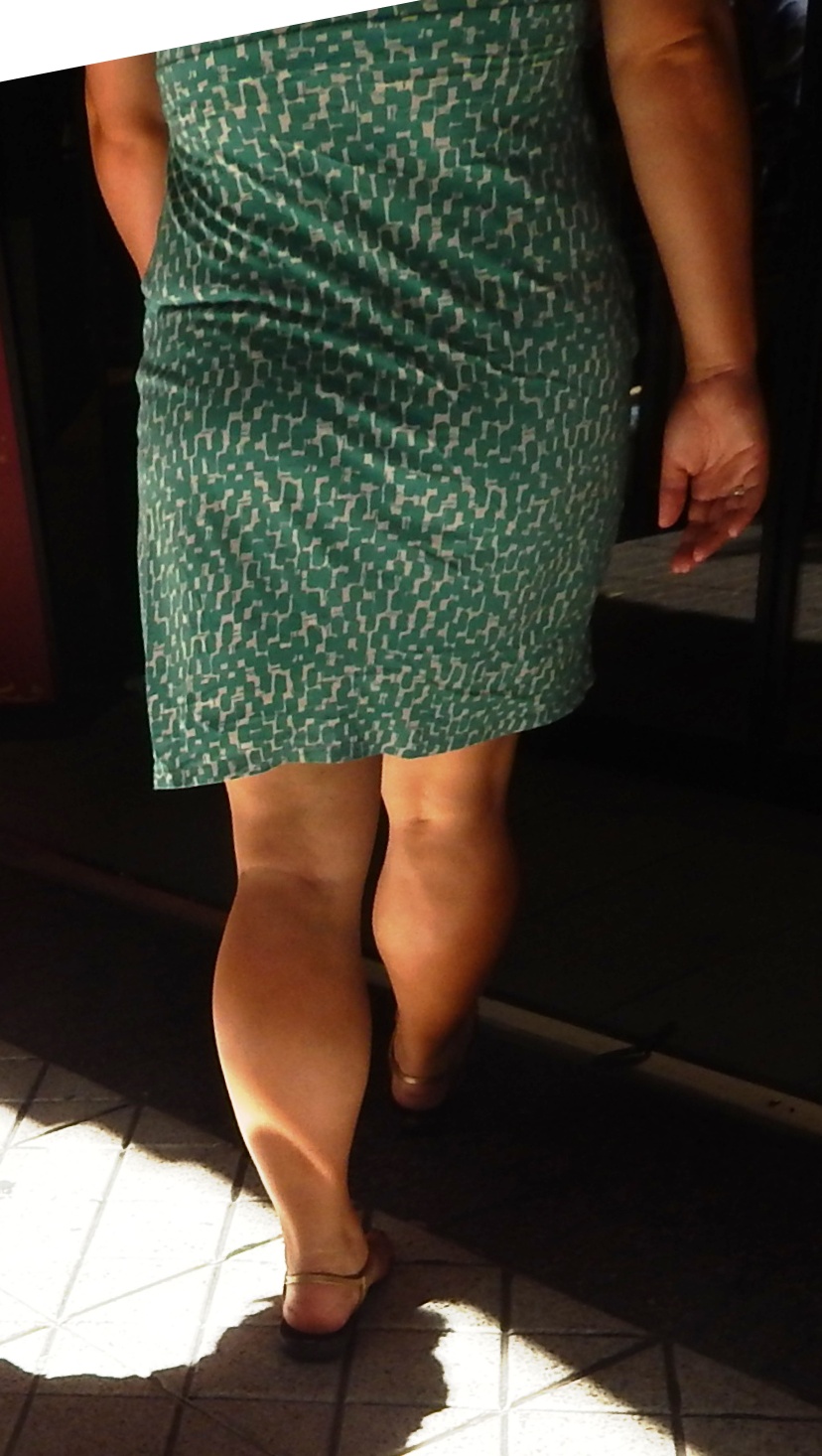  WOMEN's muscular ATHLETIC LEGS especially CALVES daily update