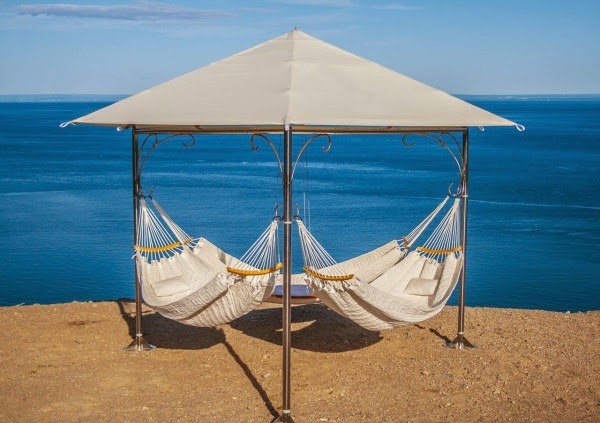 Garden hammock chairs and hammocks