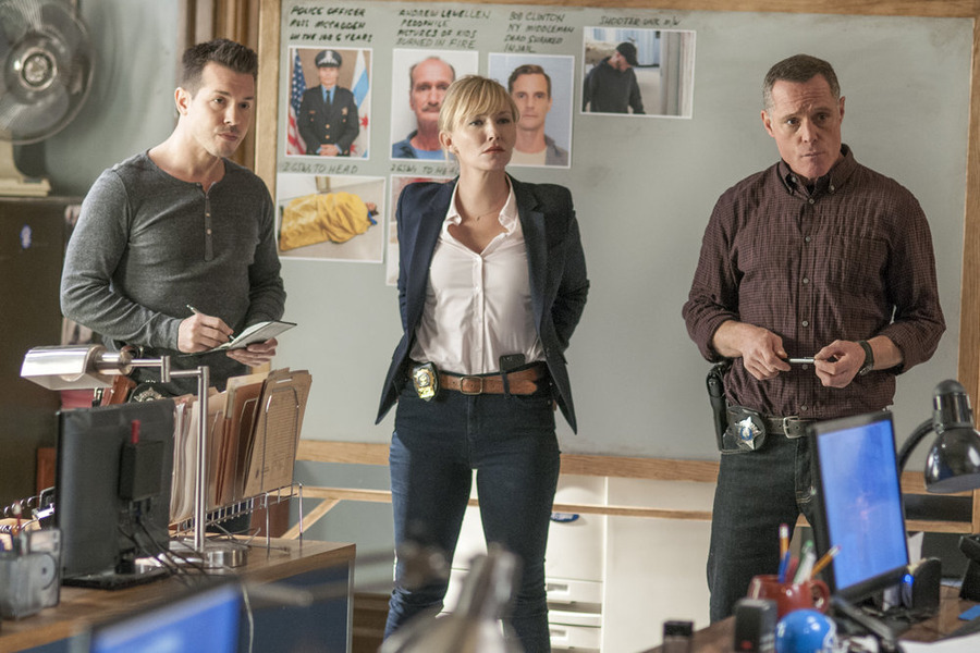 All Things Law And Order SVU Stars Appear in Chicago PD “They’ll Have To Go Through Me