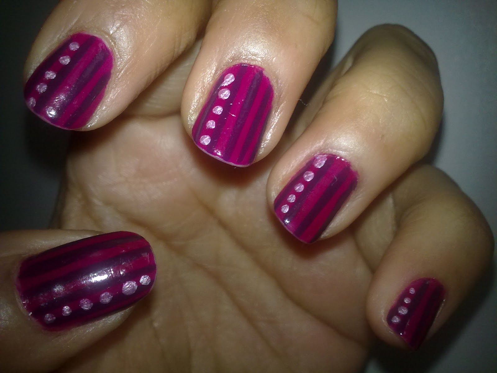 nail art design with lines and dots