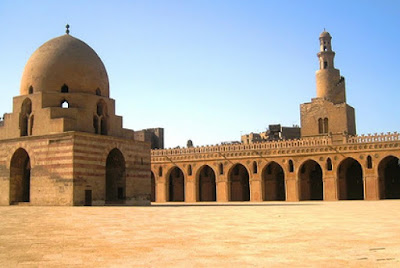 Masjid Ibnu Tulun Mesir Bersejarah di Kairo