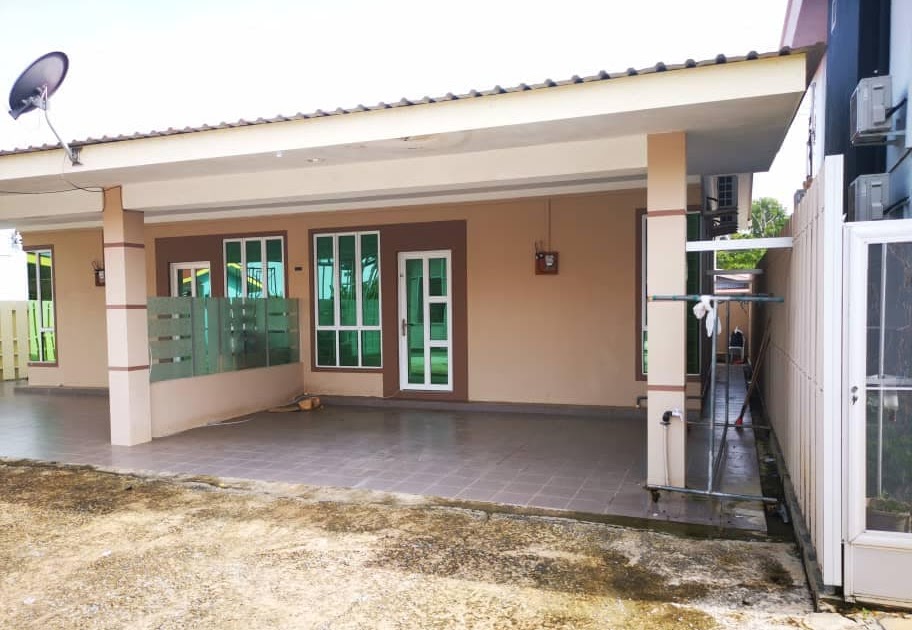 Rumah Untuk Di JUAL dan Di SEWA Area Labuan House for rent at sungai
