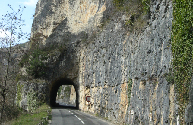 Carretera local d'Aquitània