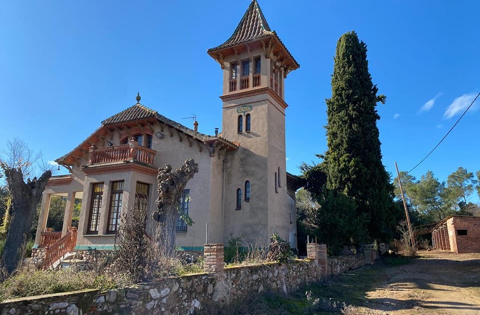 TRIBUNA DEL BERGUEDÀ: QUE EN SABEM DE LA TORRE MODERNISTA DE CAN