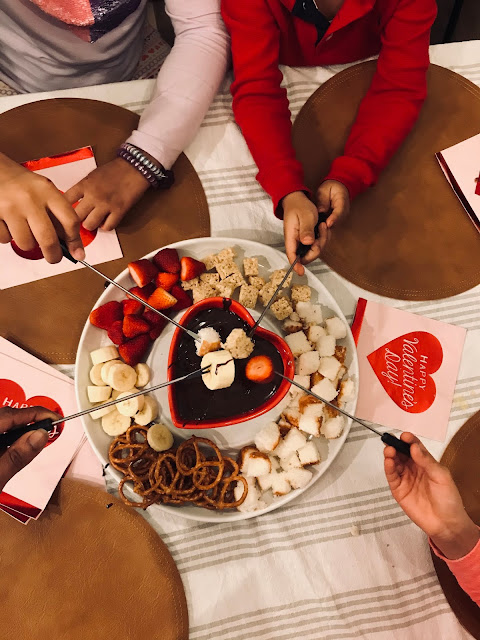 15 Fun Family-Friendly Valentine's Day Ideas!