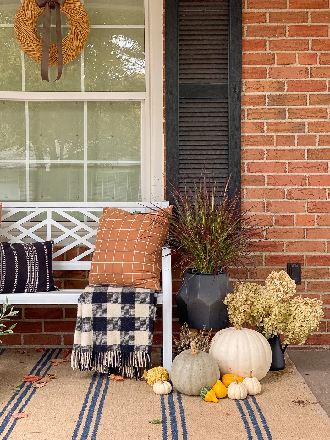 fall front porch decorating ideas, front porch decorating ideas for fall, fall porch decor