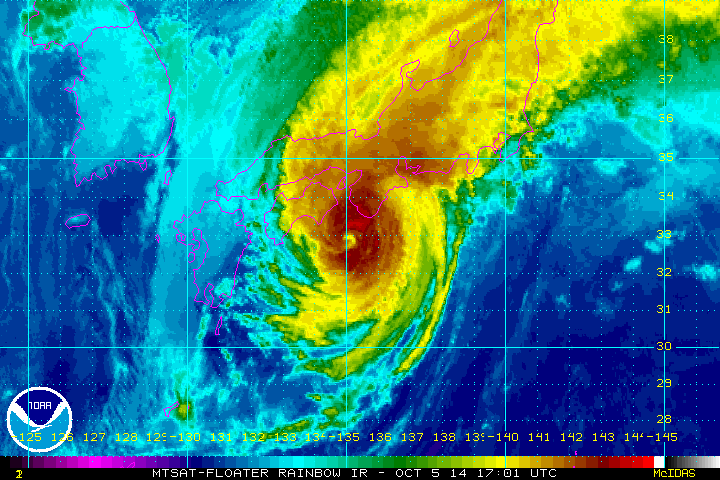 El Tifón Phanfone ya no es super Tifón pero sigue siendo mortal