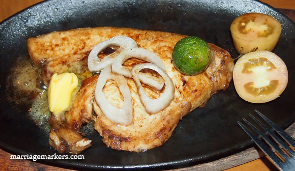 Bacolod food tourism - Cebu Pacific - Bacolod restaurants - Bacolod eats - Bacolod blogger - boneless lechon belly - visit Bacolod - Cebu Pacific promo fares - sizzling blue marlin