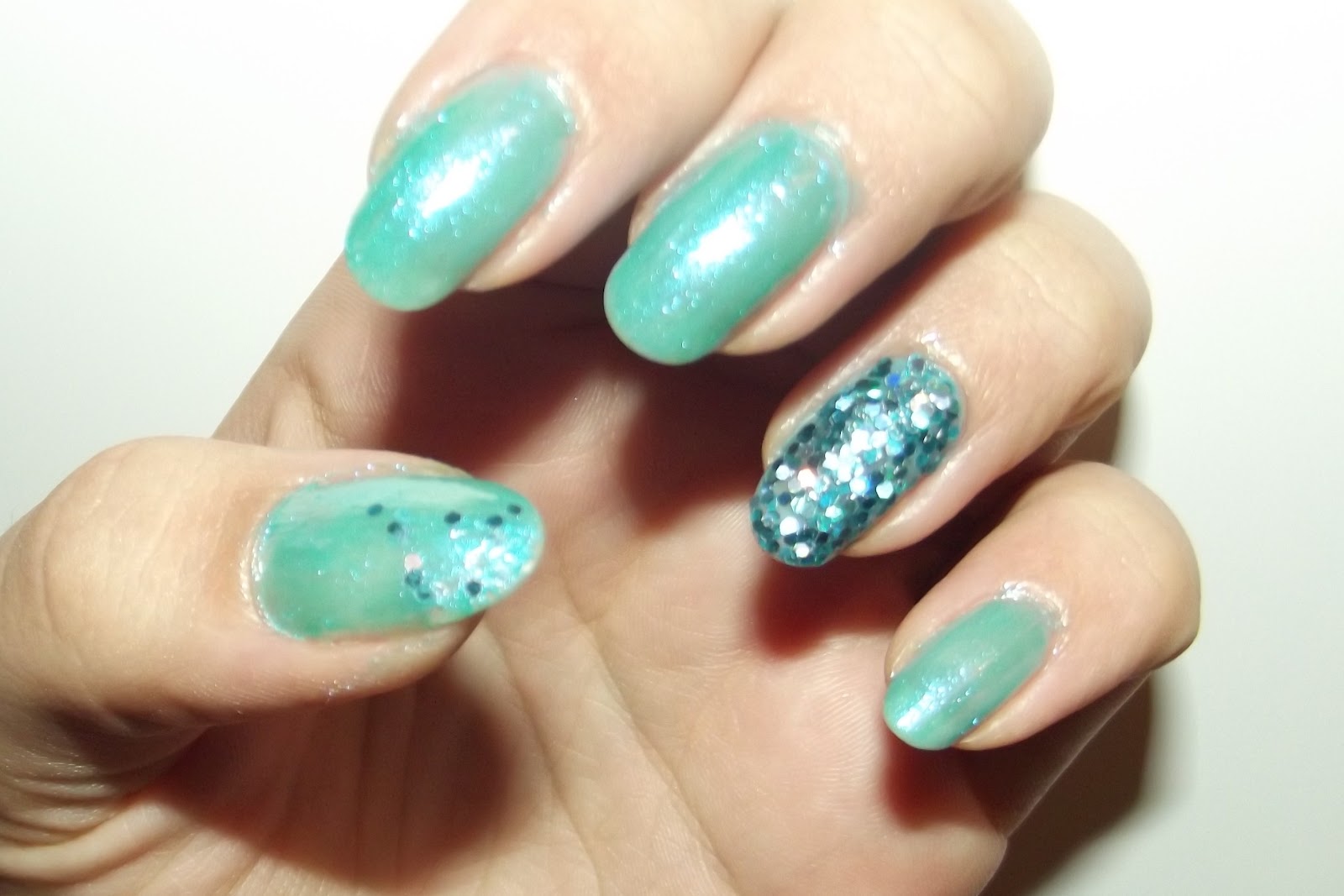 Por: Carol Camilo: Unhas REDONDAS?