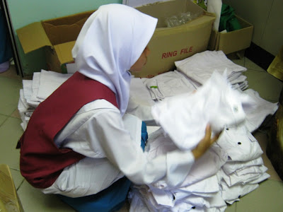 Koperasi SMK Tandek: Pengagihan Seragam & Keperluan PBSM