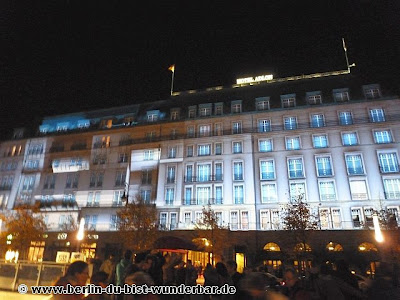 fetival of lights, berlin, illumination, 2012, Brandenburger Tor, hotel adlon