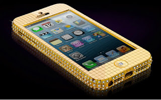 2. Stuart Hughes iPhone 4s Elite Gold