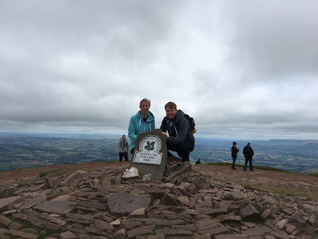 pen-y-fan, mountain, summit, wales, couple