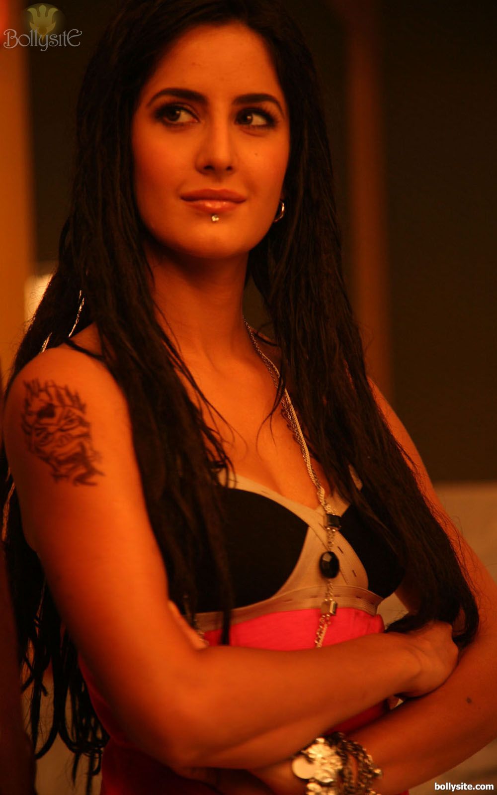 Bollywood Actress Photobook Katrina Kaif Sexy-8772