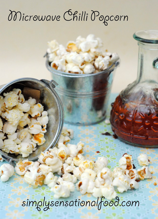 Microwave Chilli Popcorn and a Heat 'n' Eat microwave popcorn maker