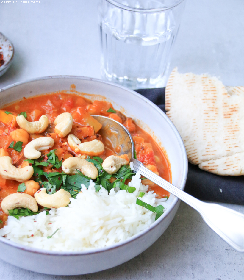 Zucchini-Curry mit Cashewnüssen