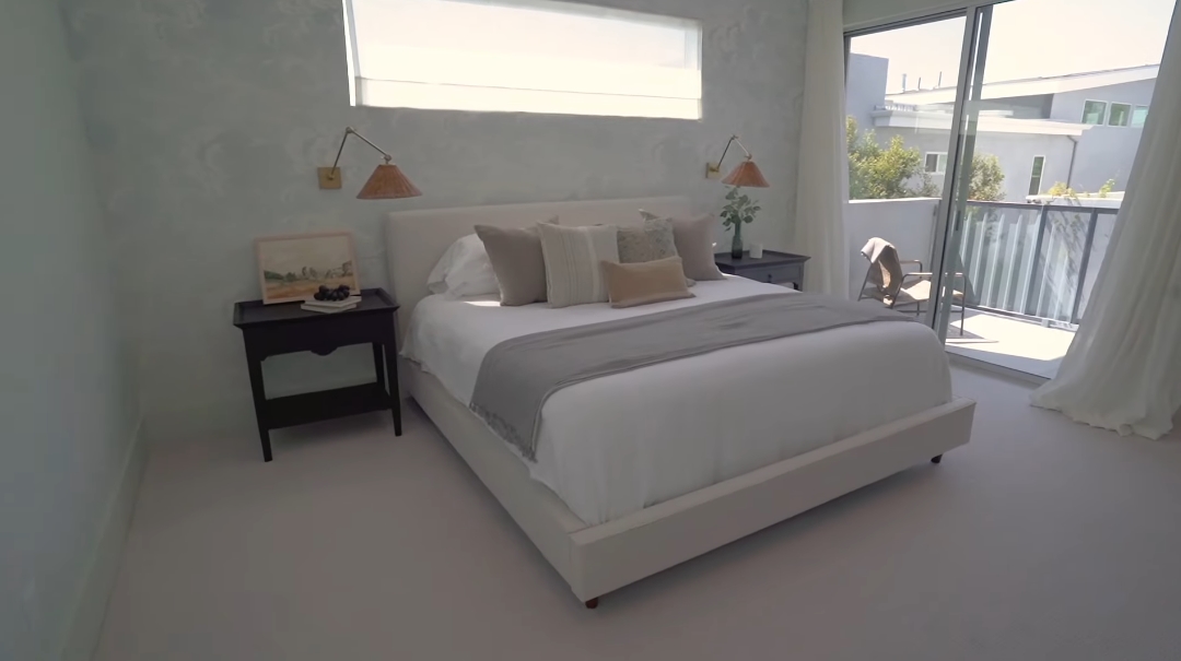 41 Interior Design Photos vs. 720 Indiana Ave, Venice, CA Luxury Home Tour