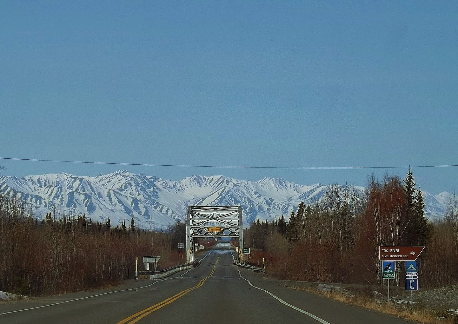 camp and cottage living Tok Alaska Drive