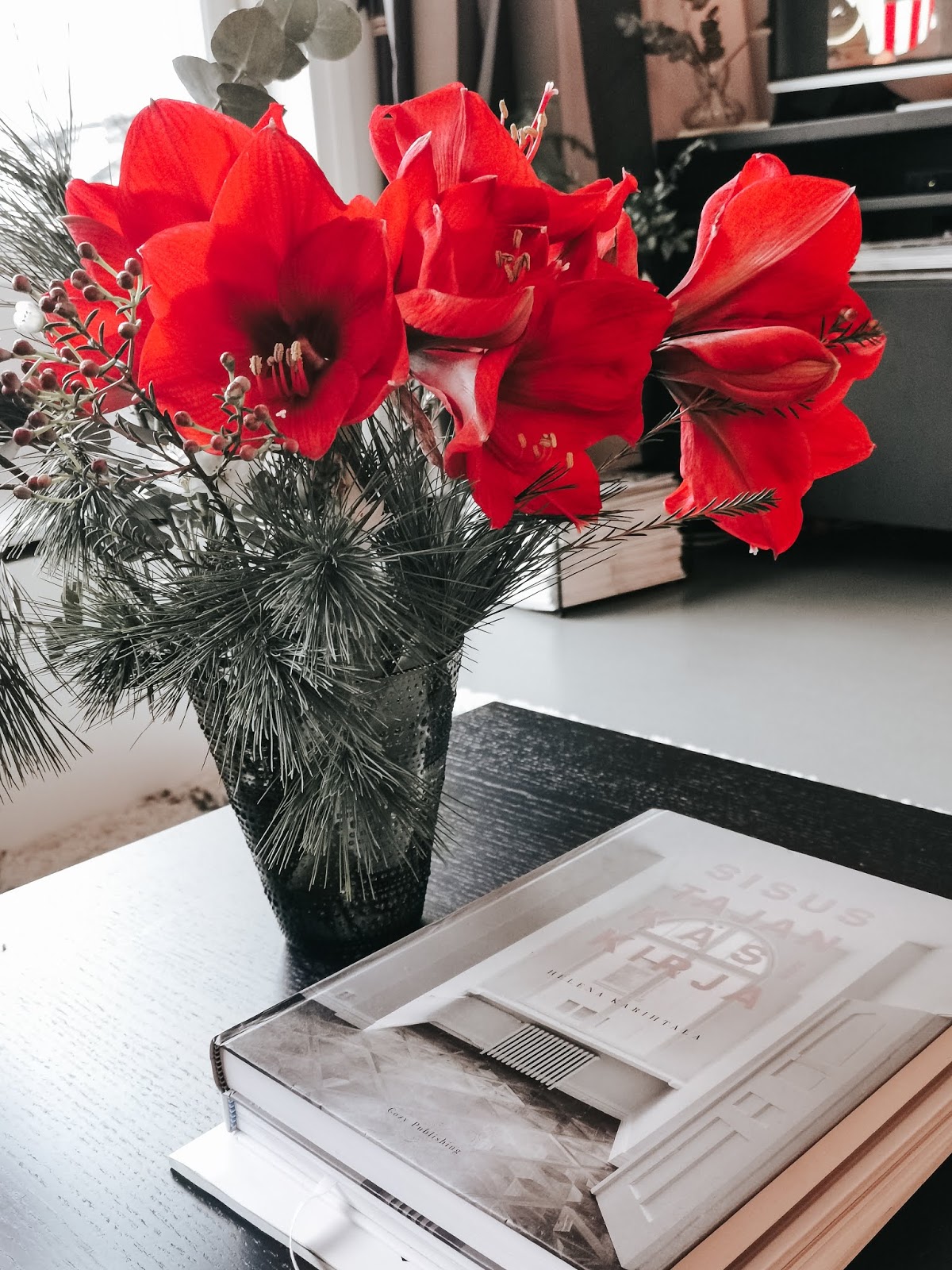 Big mamas home by Jenni S. Joulu yhdessä paikassa Big mamas home by Jenni S. Joulu yhdessä paikassa