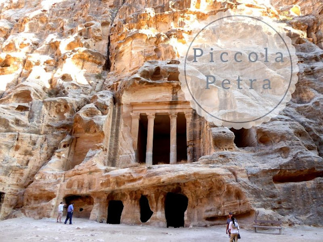 Piccola Petra: cosa vedere nel sito giordano Piccola Petra tempio di Dushara