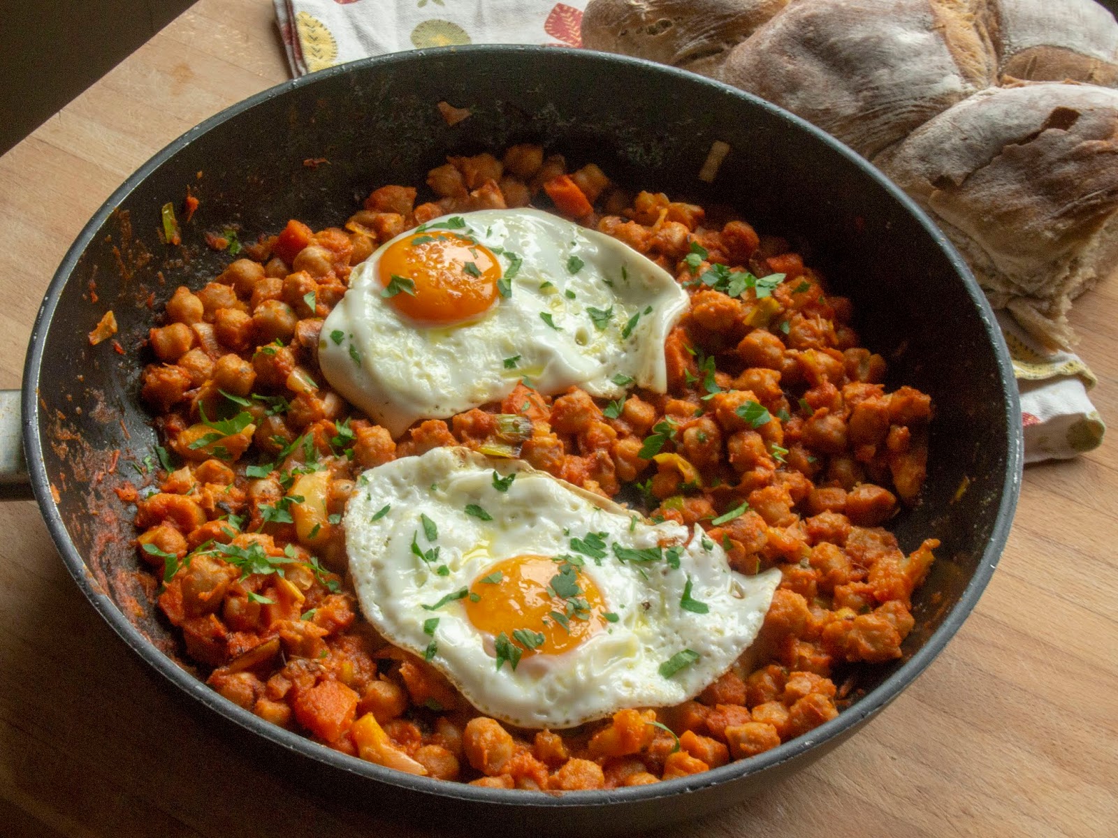 garbanzos con tomate Cortapicos y Sacalenguas